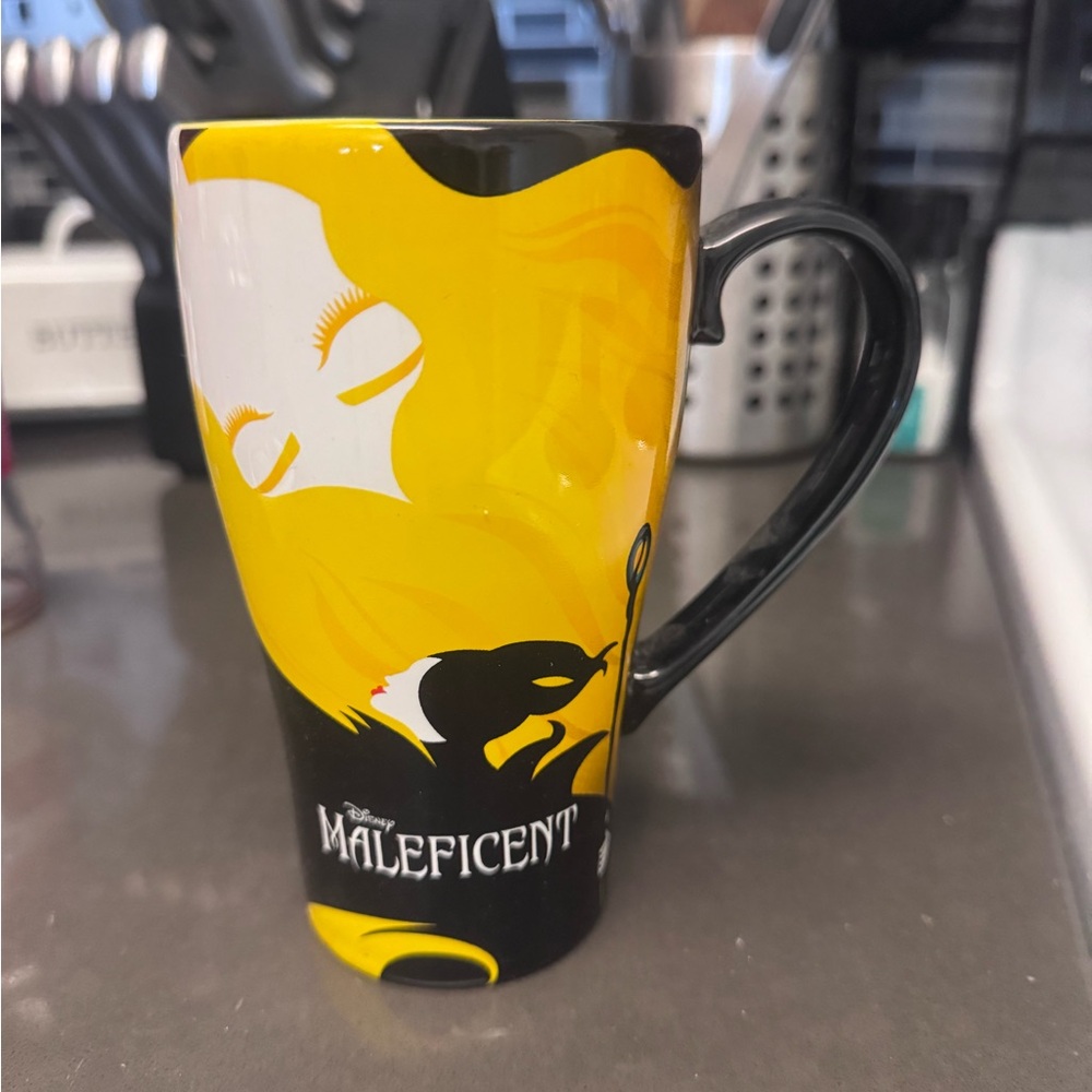 [Disney Store] Maleficent and Aurora Ceramic Tall Mug- 15 oz - New